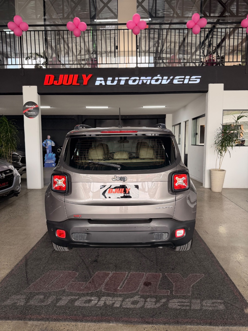 Renegade Sport 1.8 4x2 Flex 16V Aut. — foto 9