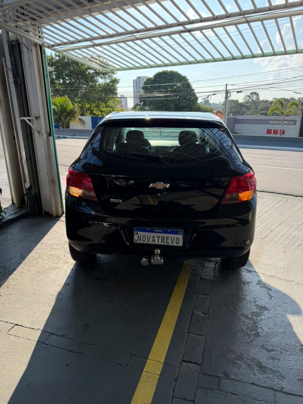ONIX HATCH SELEÇÃO 1.0 8V Flex 5p Mec. — foto 9