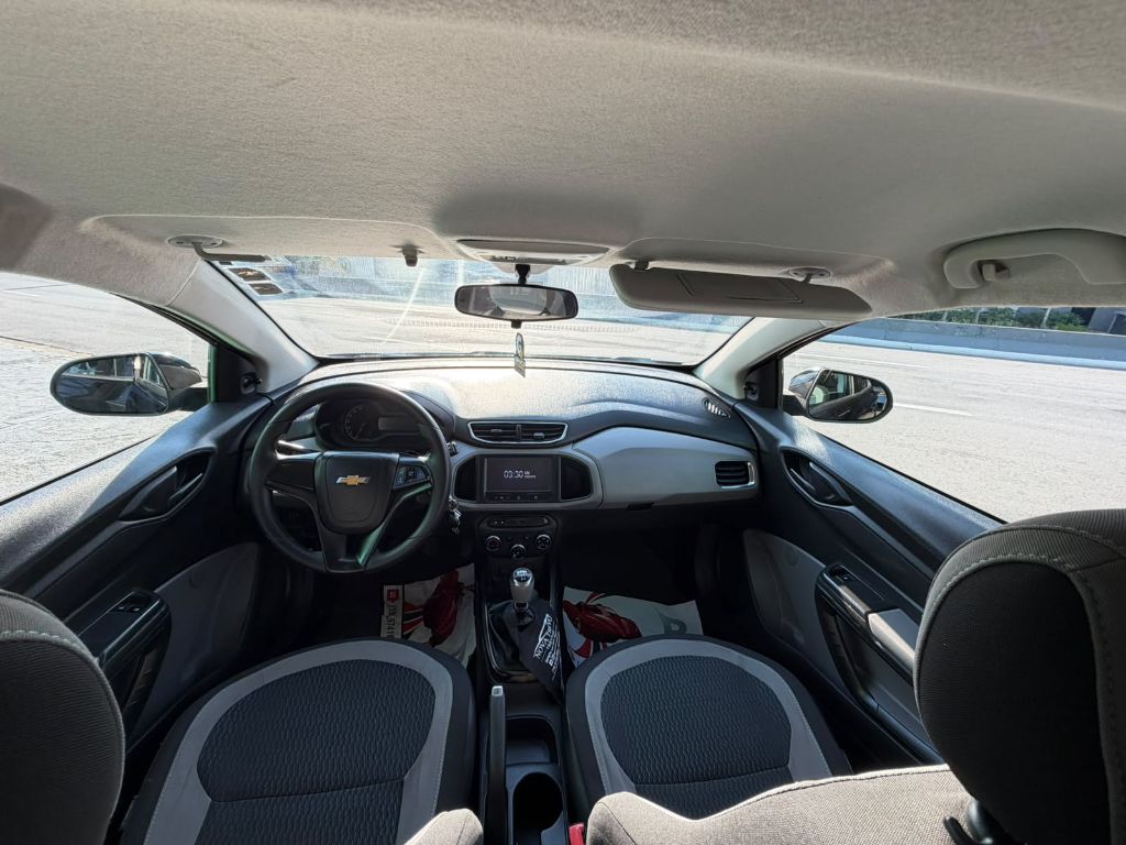ONIX HATCH SELEÇÃO 1.0 8V Flex 5p Mec. — foto 4