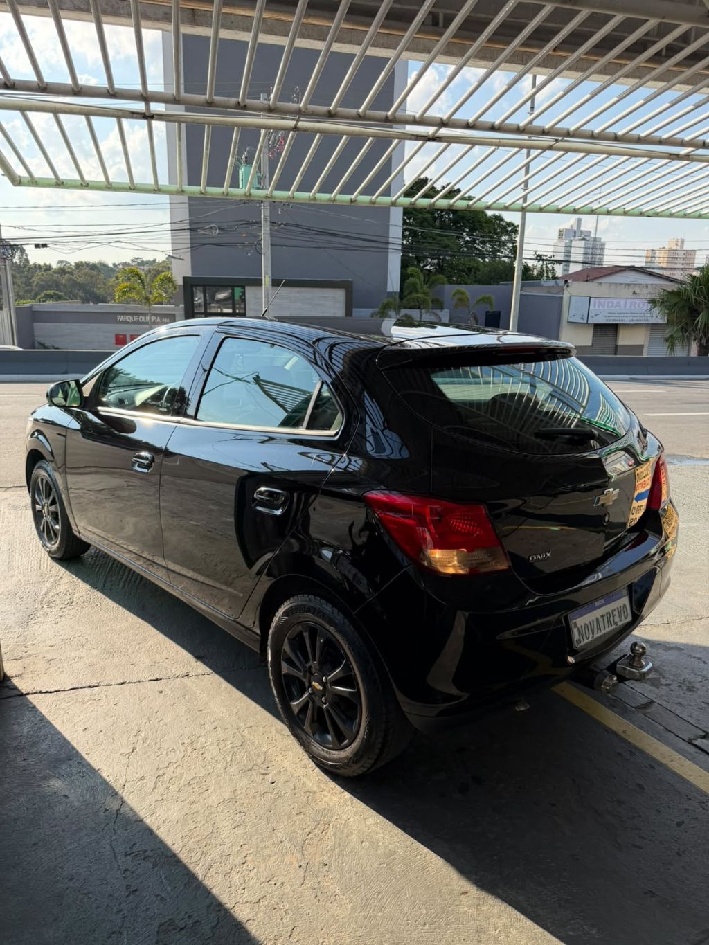 ONIX HATCH SELEÇÃO 1.0 8V Flex 5p Mec. — foto 7