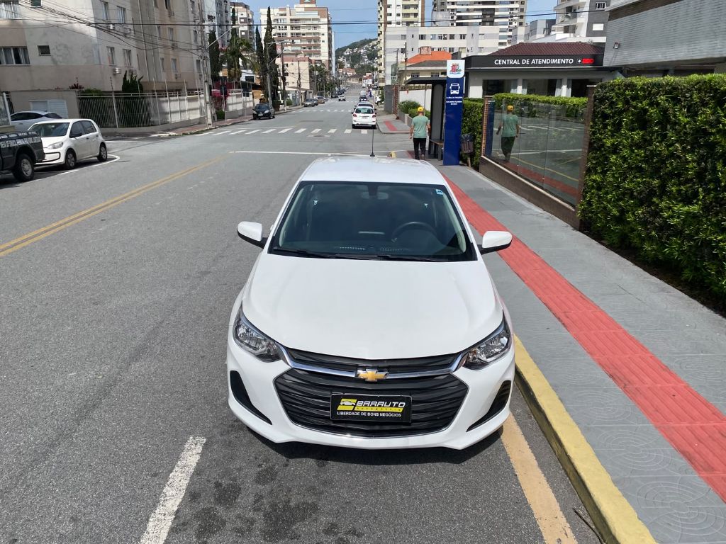 ONIX HATCH LT 1.0 12V Flex 5p Mec. — foto 9