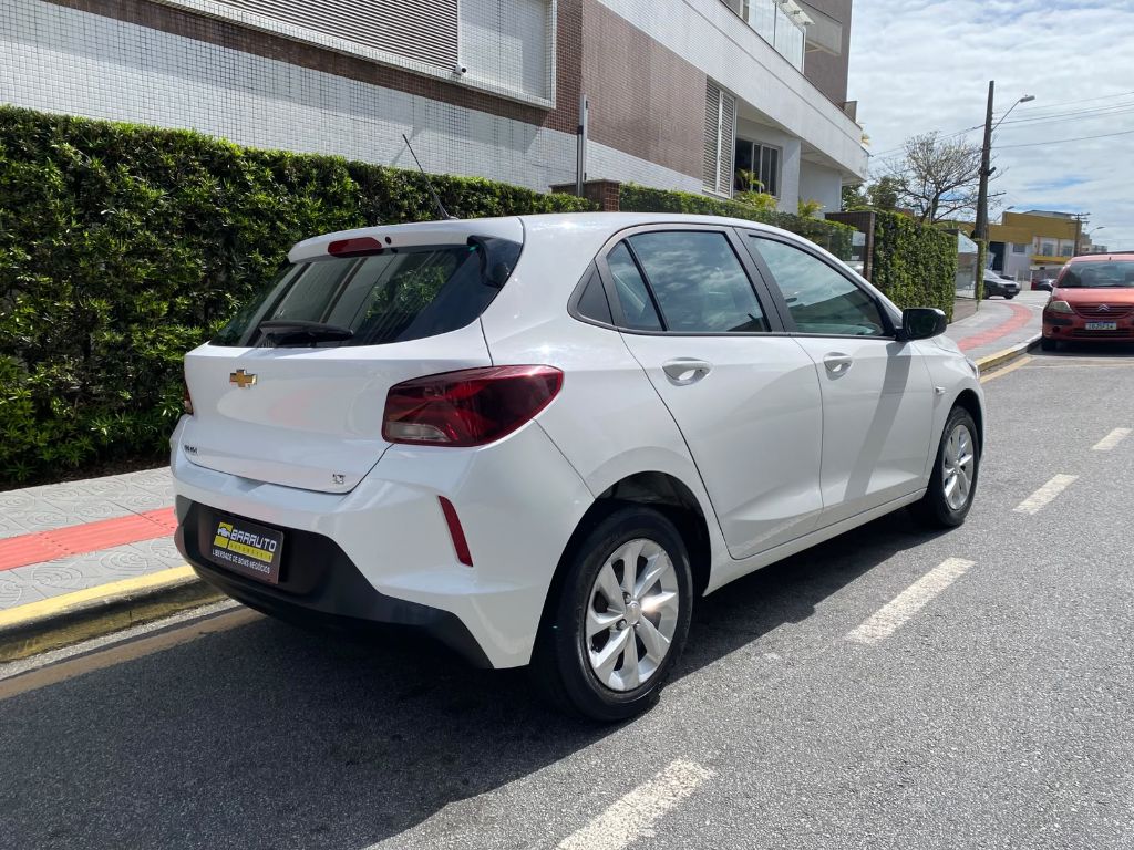 ONIX HATCH LT 1.0 12V Flex 5p Mec. — foto 6
