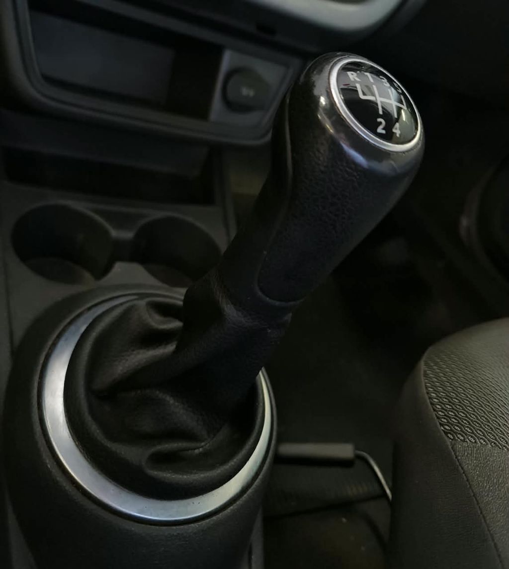 Gol (novo) 1.0 Mi Total Flex 8V 4p — foto 17