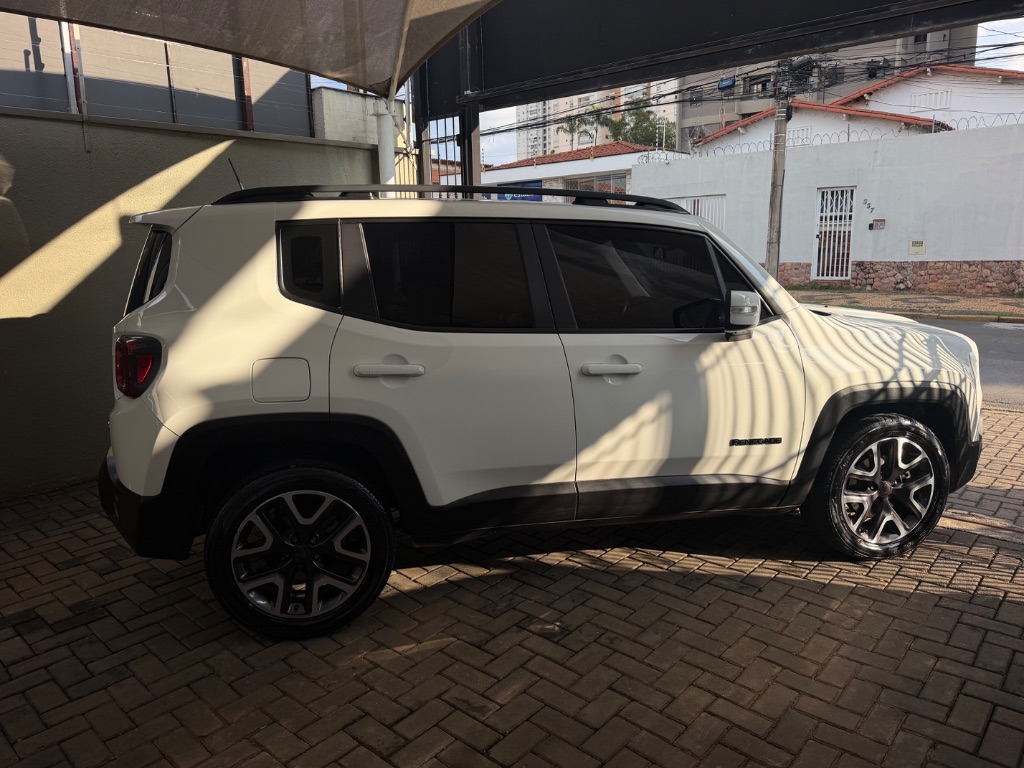 Renegade Longitude 1.8 4x2 Flex 16V Aut. — foto 4