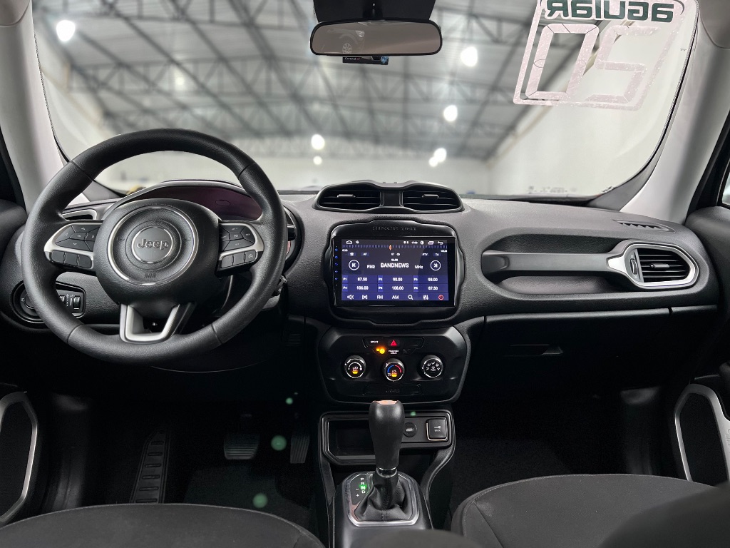 Renegade 1.8 4x2 Flex 16V Aut. — foto 14