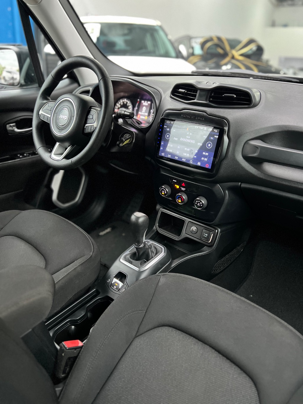 Renegade 1.8 4x2 Flex 16V Aut. — foto 16