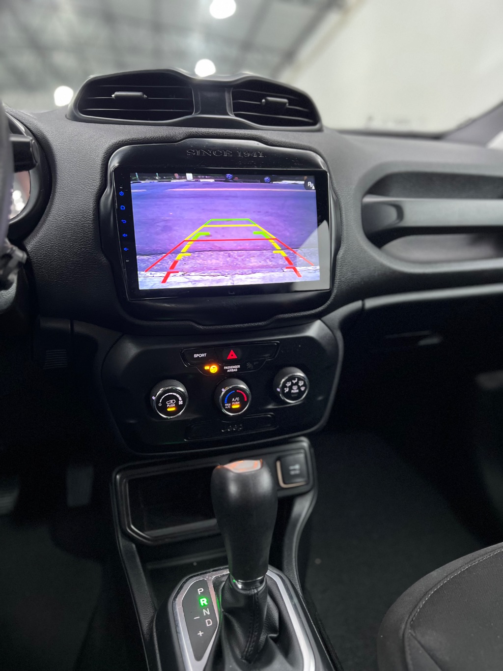 Renegade 1.8 4x2 Flex 16V Aut. — foto 17