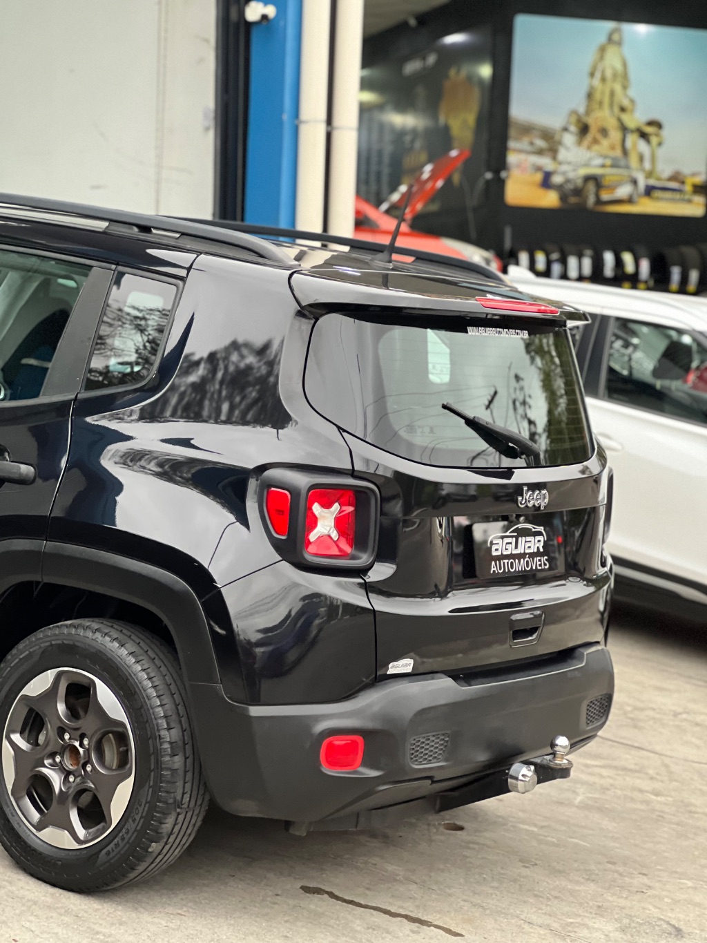 Renegade 1.8 4x2 Flex 16V Aut. — foto 9