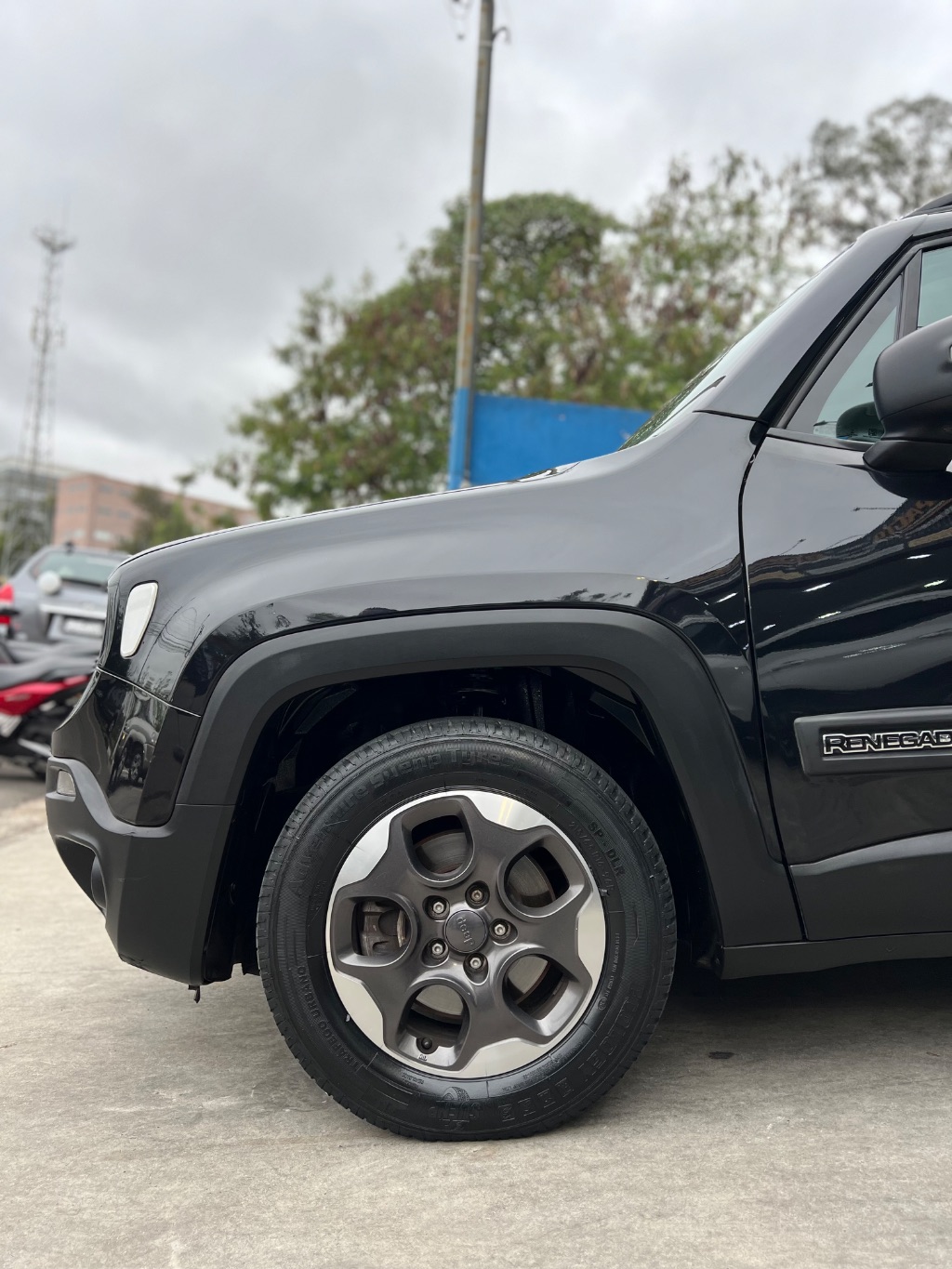 Renegade 1.8 4x2 Flex 16V Aut. — foto 6