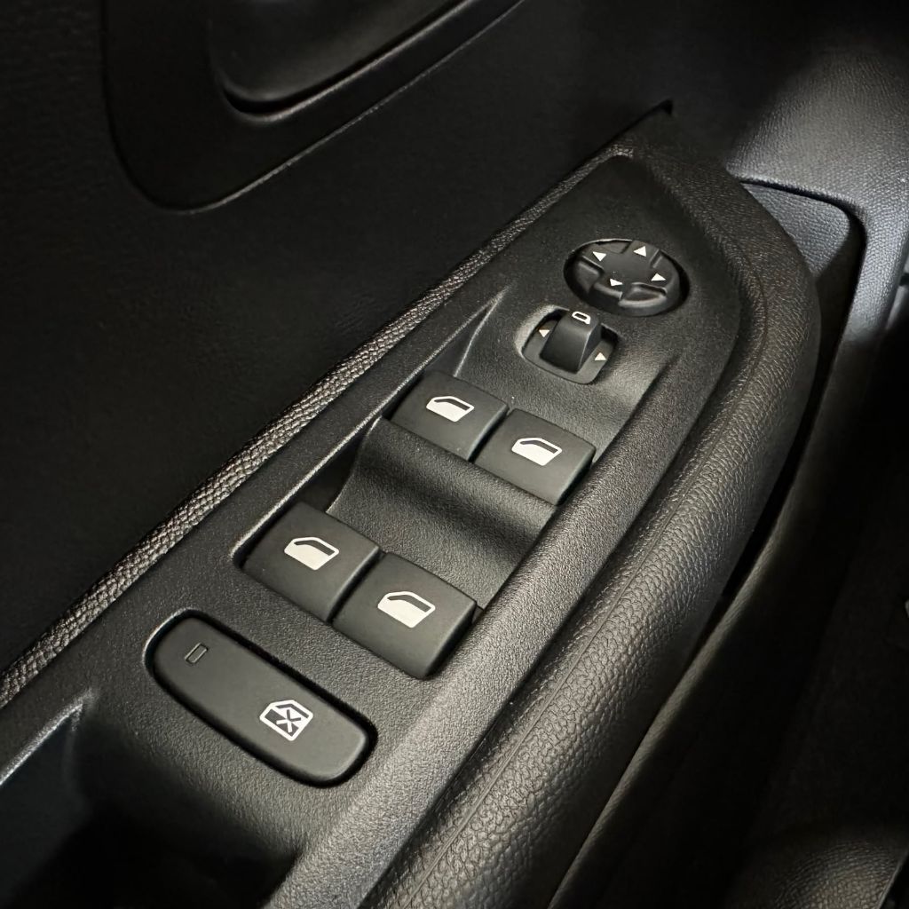 208 Style 1.0 Flex 6V 5p Mec. - foto 15