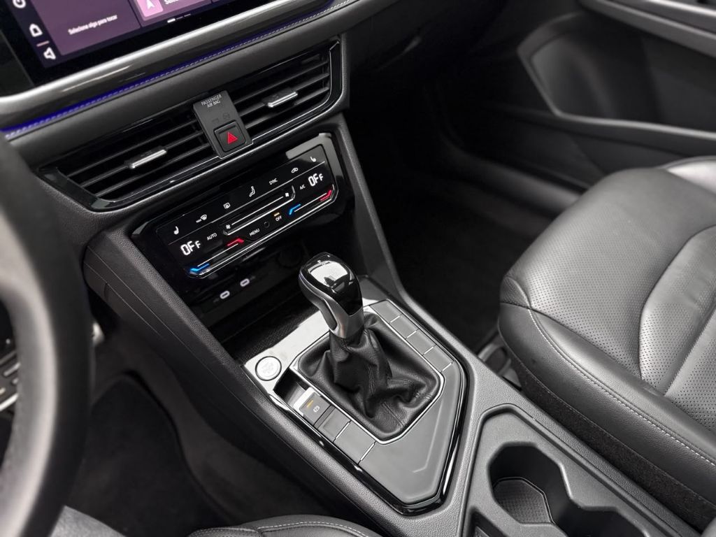 TAOS Highline 1.4 250 TSI Flex Aut. — foto 16