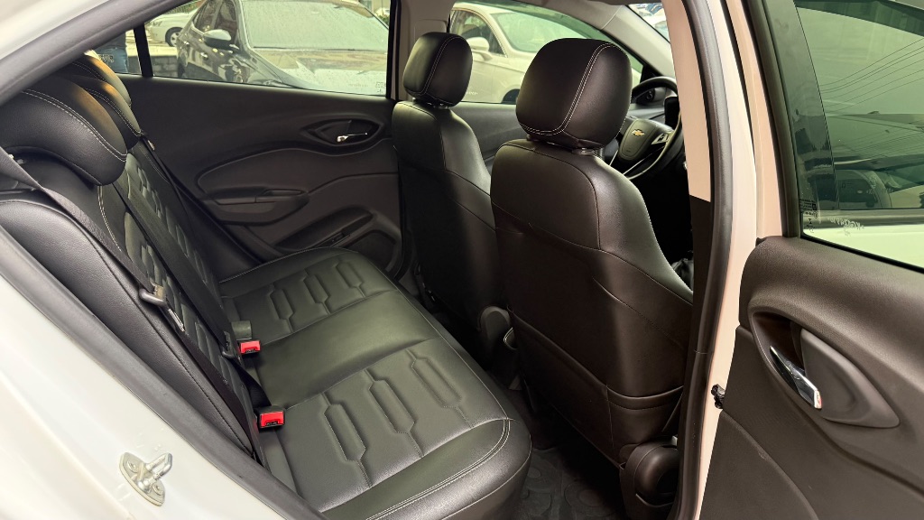 ONIX HATCH LTZ 1.4 8V FlexPower 5p Mec. — foto 9