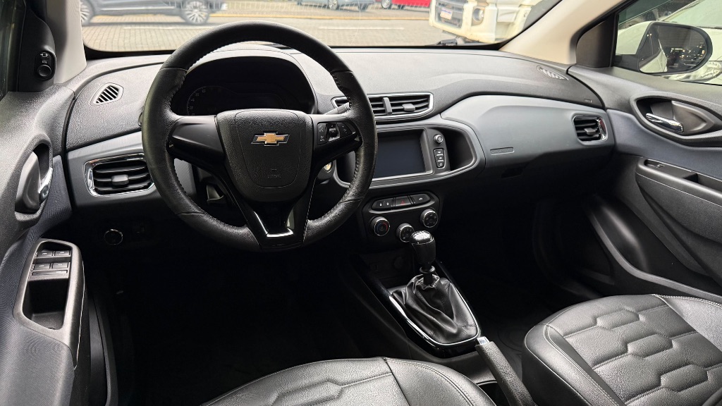 ONIX HATCH LTZ 1.4 8V FlexPower 5p Mec. — foto 6