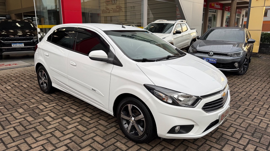 ONIX HATCH LTZ 1.4 8V FlexPower 5p Mec. — foto 2