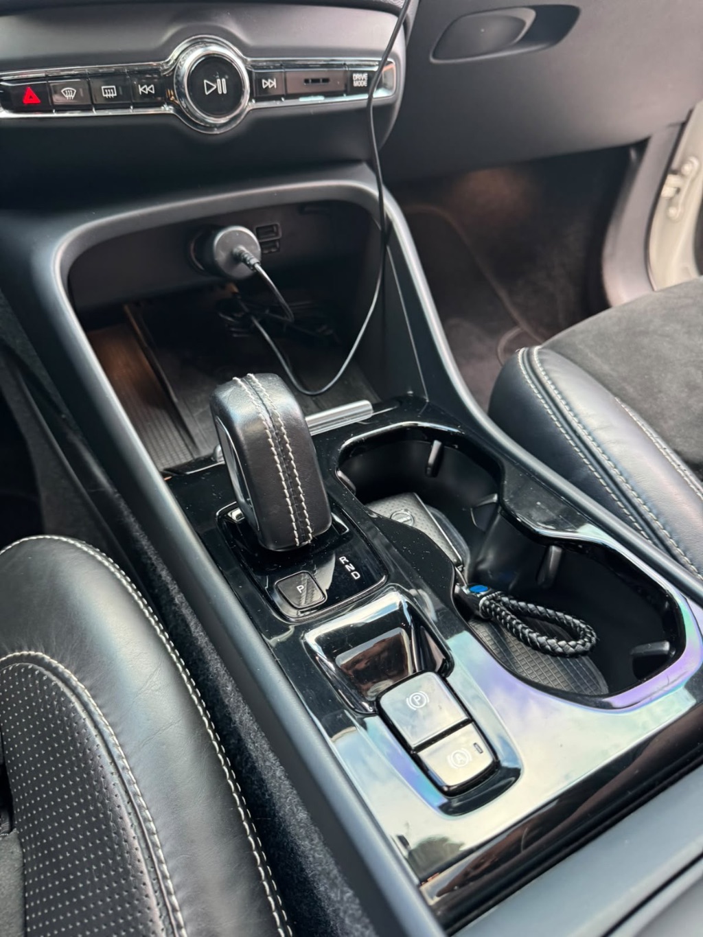 XC 40 T-5 R-DESIGN 2.0 252cv AWD — foto 17