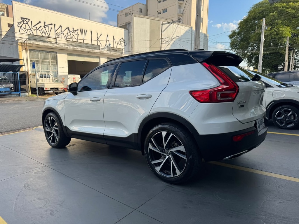 XC 40 T-5 R-DESIGN 2.0 252cv AWD — foto 3