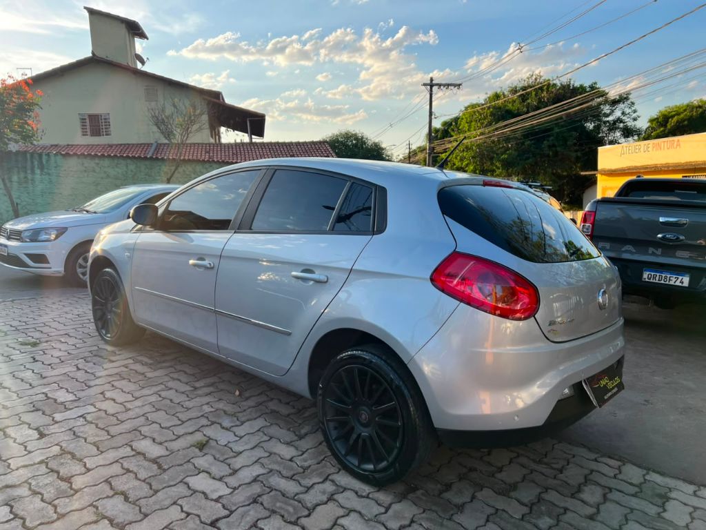 Bravo ESSENCE Dualogic 1.8 Flex 16V 5p — foto 6