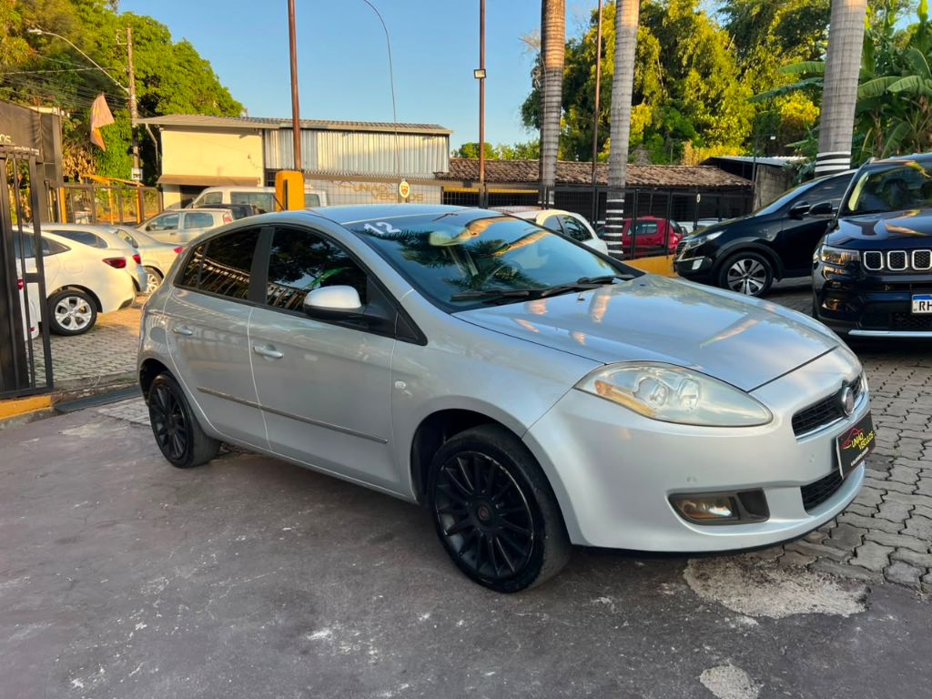 Bravo ESSENCE Dualogic 1.8 Flex 16V 5p — foto 1