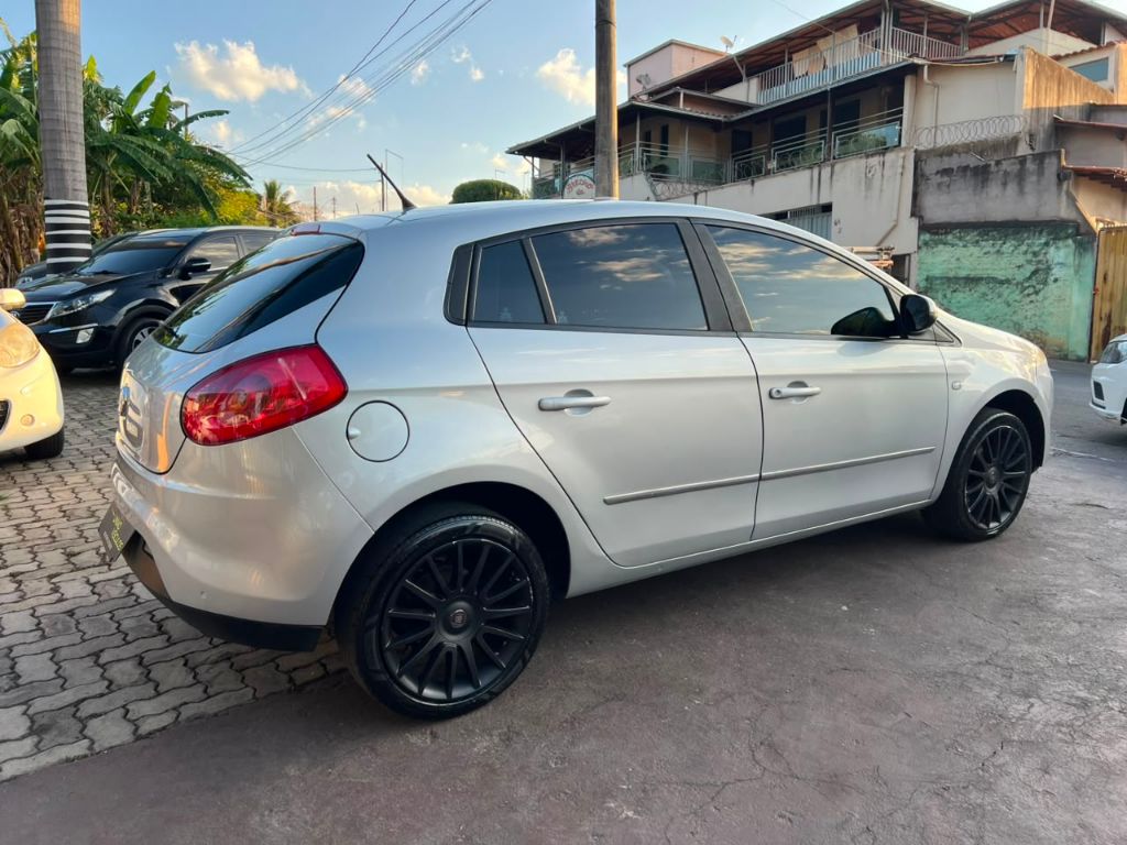 Bravo ESSENCE Dualogic 1.8 Flex 16V 5p — foto 8