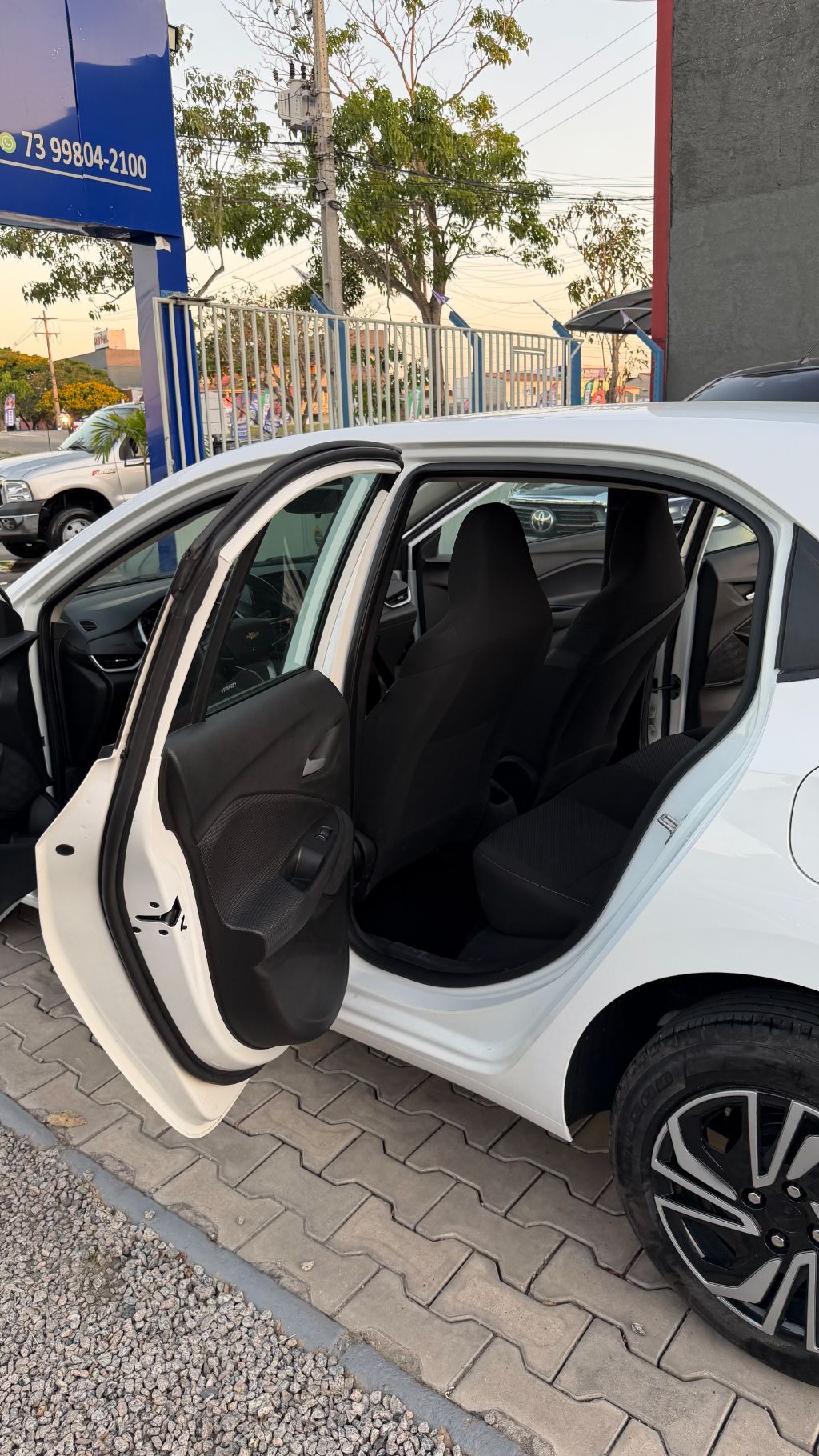 ONIX HATCH LT 1.0 12V Flex 5p Mec. — foto 13