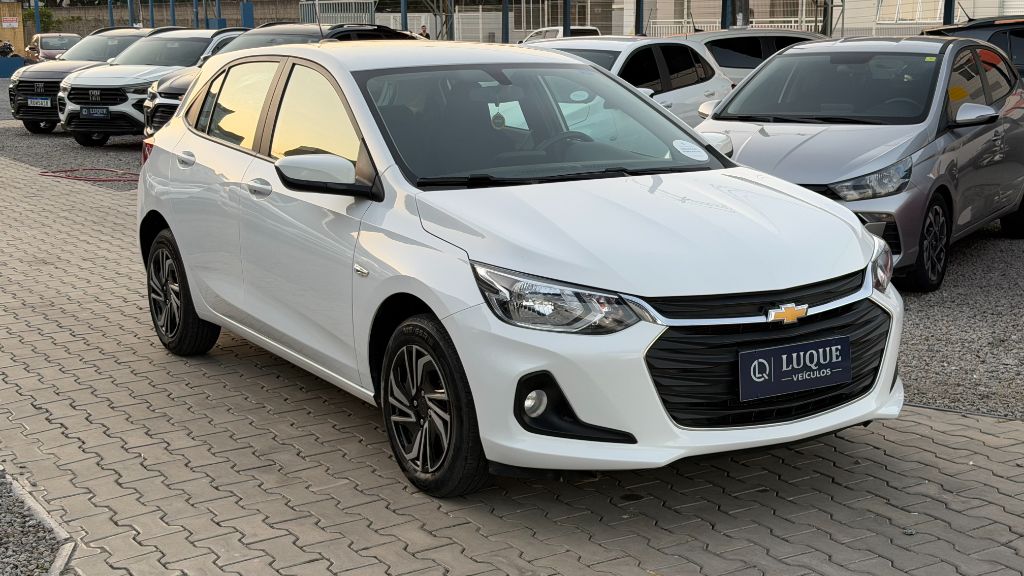 ONIX HATCH LT 1.0 12V Flex 5p Mec. — foto 3