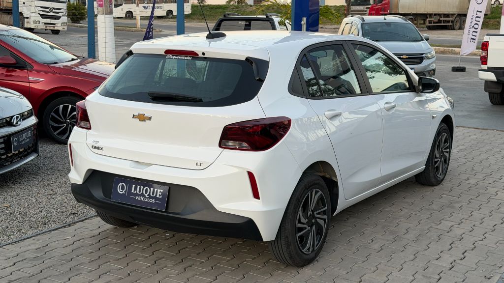 ONIX HATCH LT 1.0 12V Flex 5p Mec. — foto 7