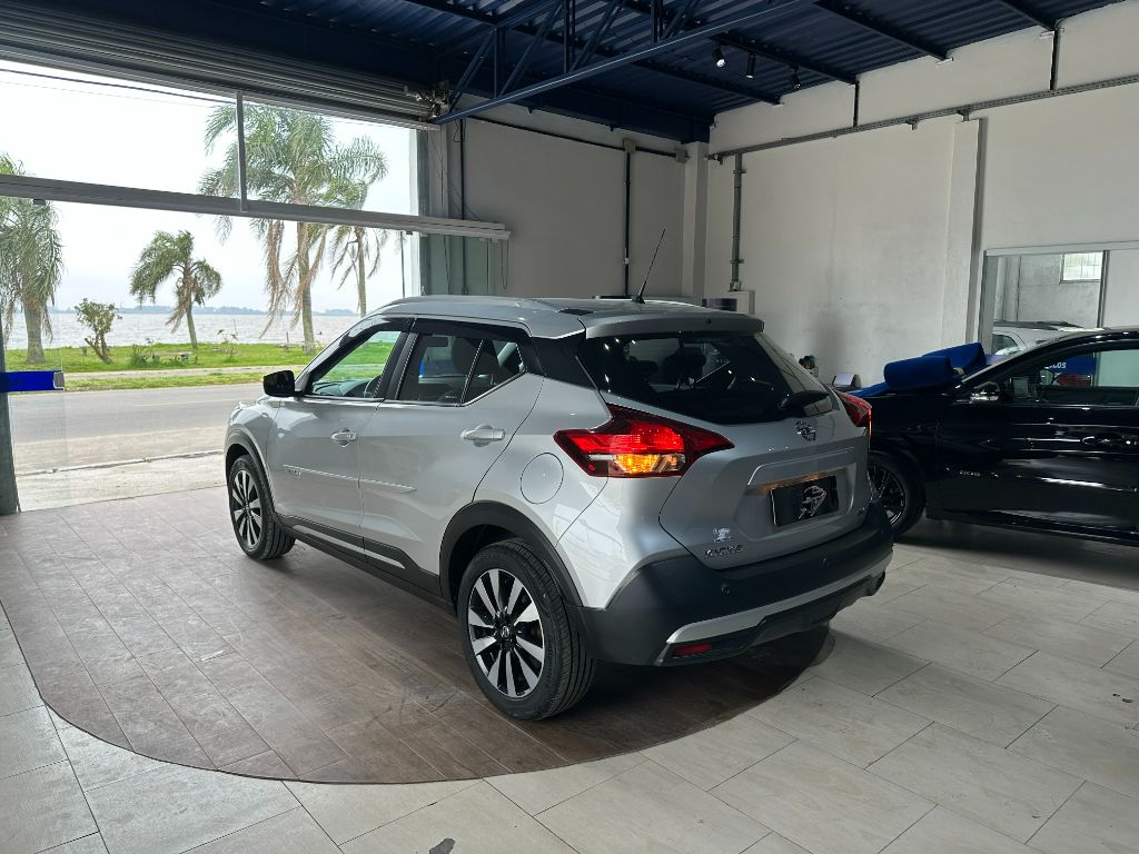 KICKS SV 1.6 16V FlexStar 5p Aut. — foto 4