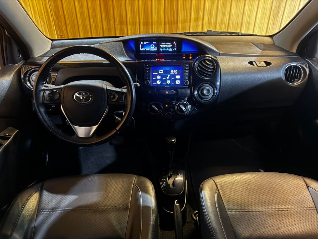 ETIOS PLATINUM 1.5 Flex 16V 4p Aut. — foto 4