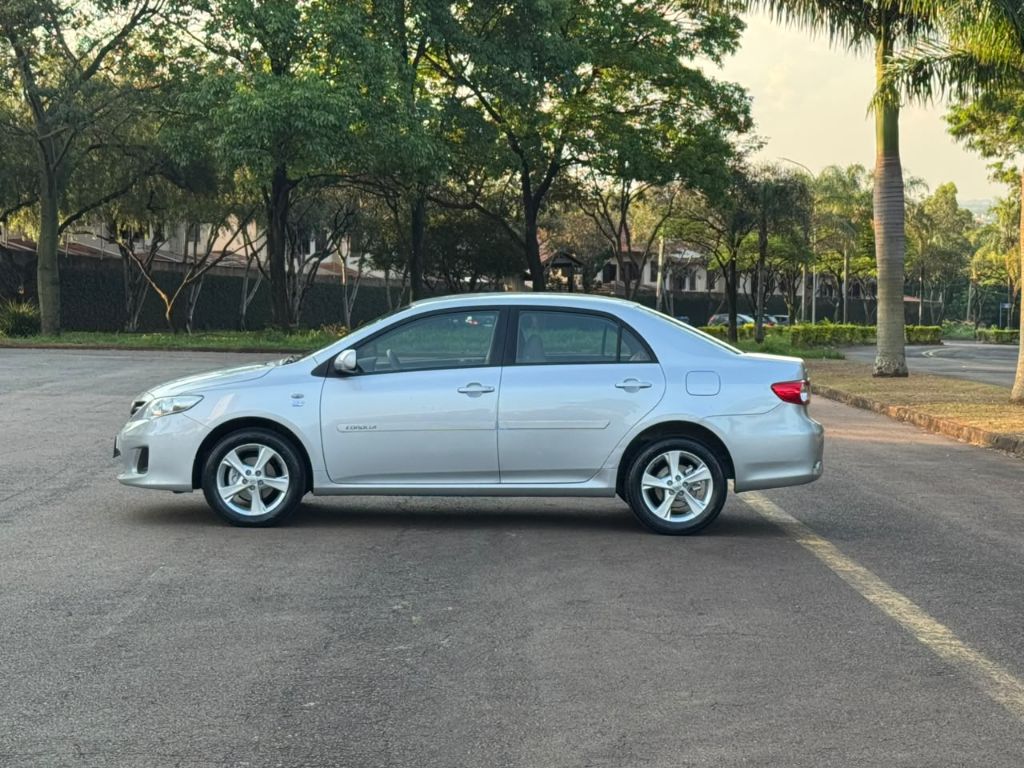 Corolla XLi 1.8/1.8 Flex 16V Aut. — foto 4