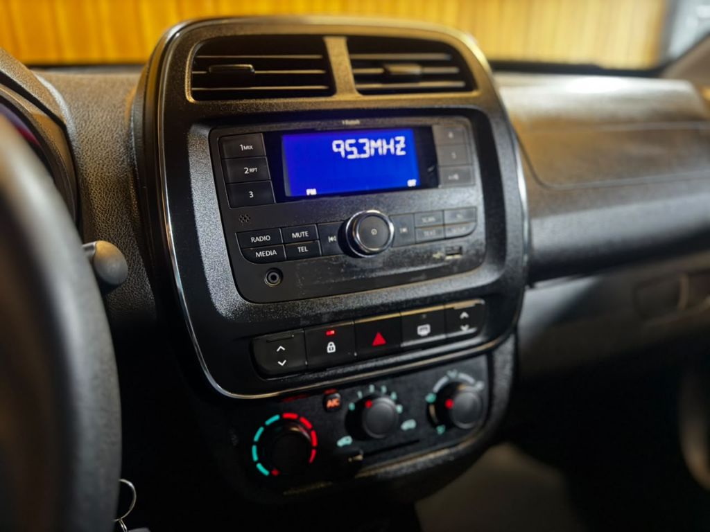 KWID Zen 1.0 Flex 12V 5p Mec. — foto 4