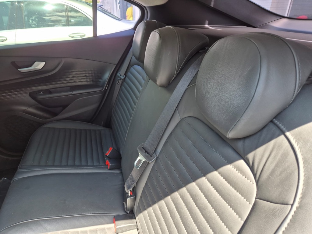 Fastback Audace 1.0 200 T. Flex Aut — foto 6