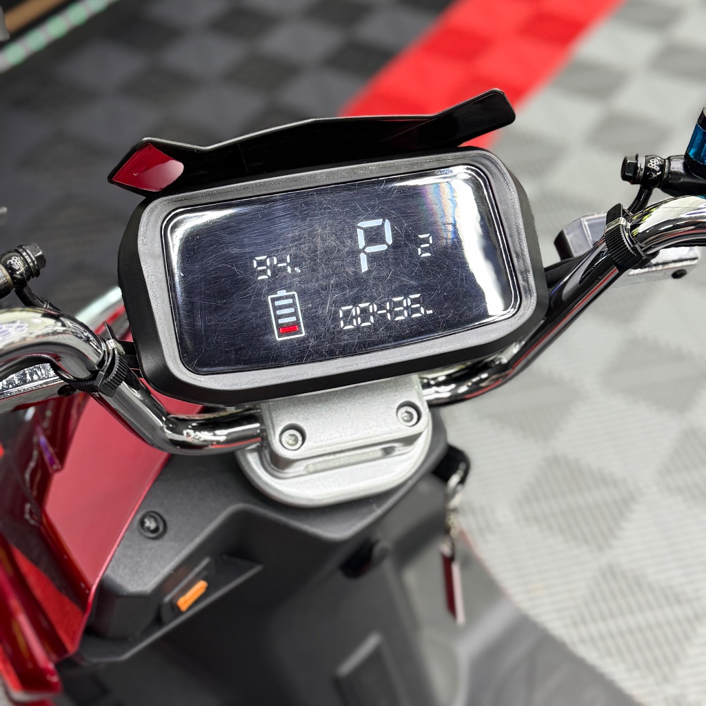Ciclomotor eletrico, autopropelido de 3 rodas c/motor 1000W bateria de lithium 60V-20A mod.TDX — foto 4