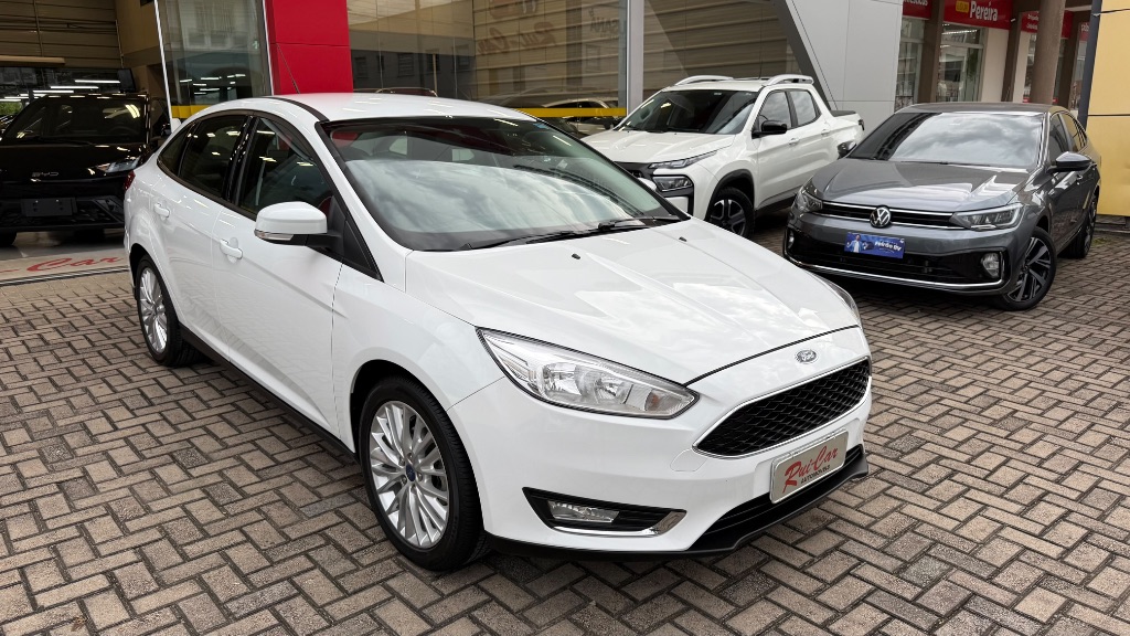 Focus Fastback SE/SE PLUS 2.0 Flex Aut. — foto 2