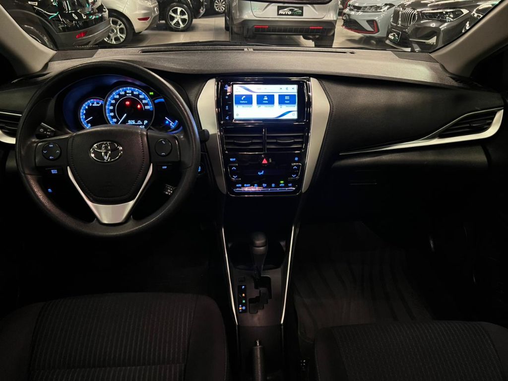 YARIS XL Plus Con. Sed. 1.5 Flex 16V Aut — foto 8