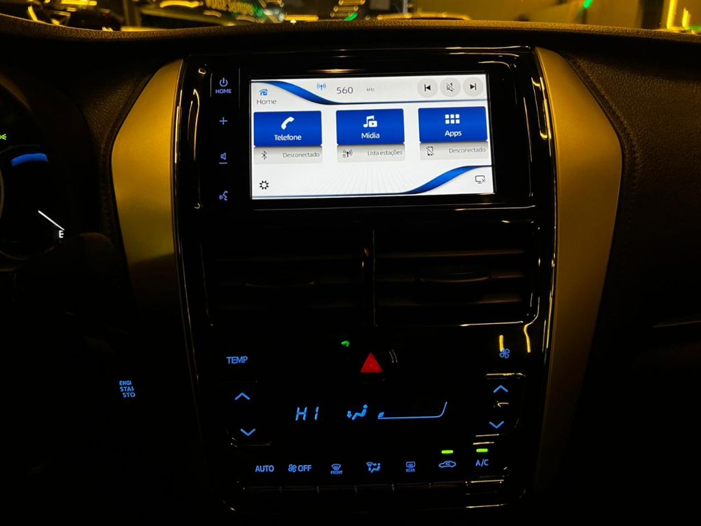 YARIS XL Plus Con. Sed. 1.5 Flex 16V Aut — foto 12