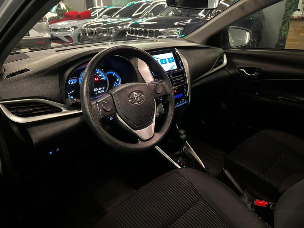 YARIS XL Plus Con. Sed. 1.5 Flex 16V Aut — foto 7
