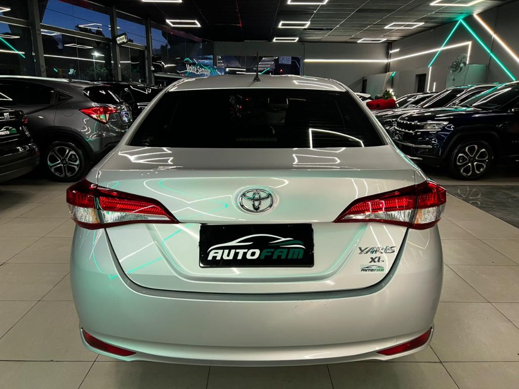 YARIS XL Plus Con. Sed. 1.5 Flex 16V Aut — foto 5