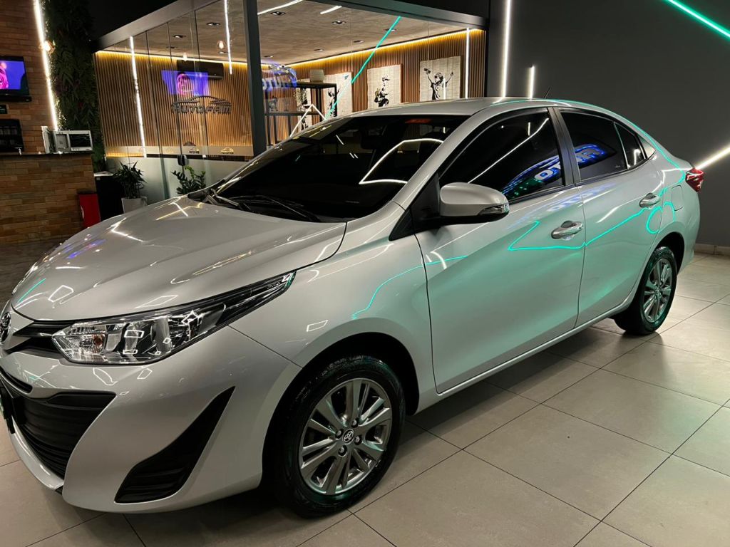 YARIS XL Plus Con. Sed. 1.5 Flex 16V Aut — foto 3