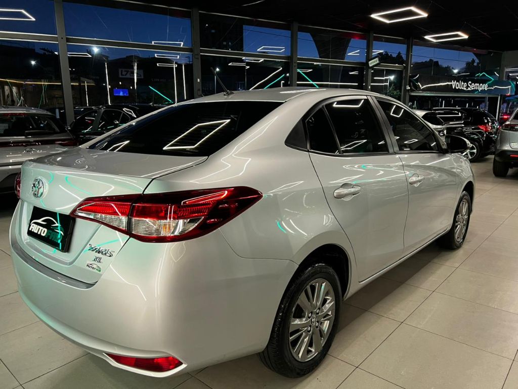 YARIS XL Plus Con. Sed. 1.5 Flex 16V Aut — foto 6