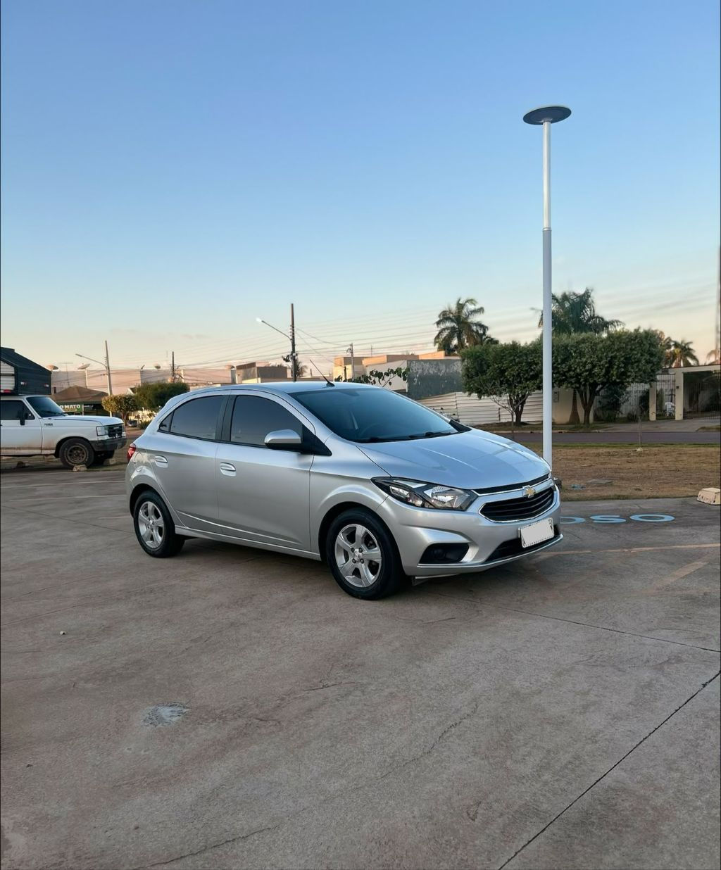 ONIX HATCH LT 1.4 8V FlexPower 5p Aut. — foto 4