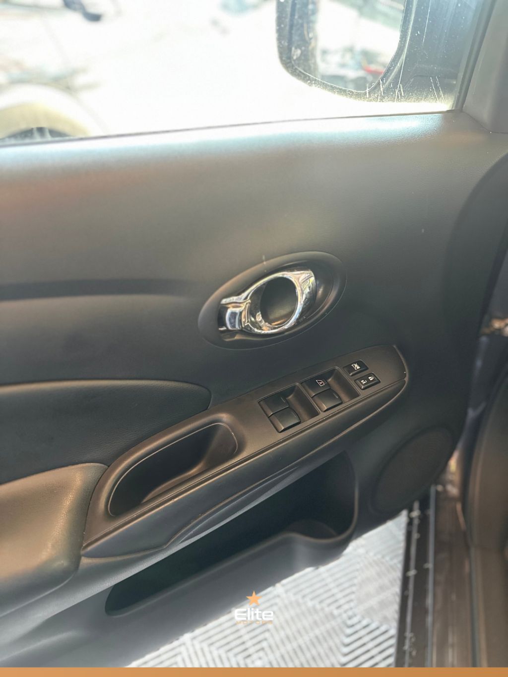 VERSA UNIQUE 1.6 16V Flex 4p Mec. — foto 5