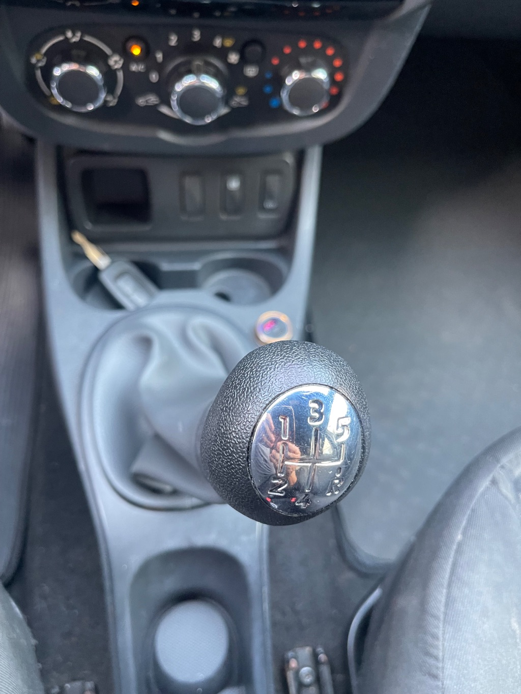 DUSTER OROCH Express 1.6 Flex 16V Mec. — foto 11