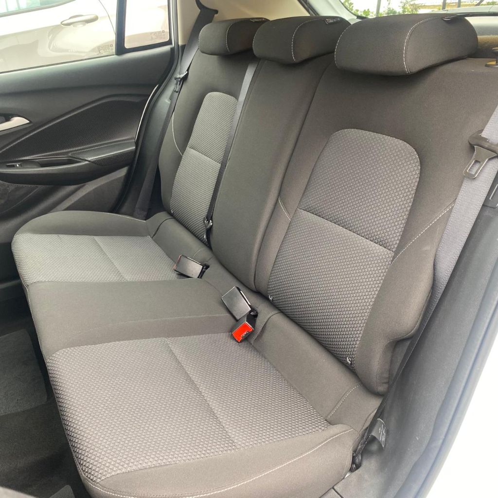 ONIX HATCH LT 1.0 12V Flex 5p Mec. — foto 8