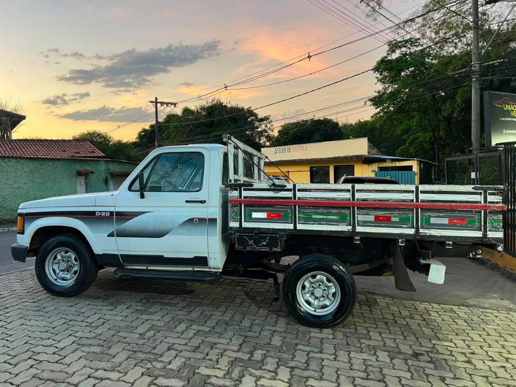 D-20 S / Luxe 3.9/4.0 Diesel — foto 4