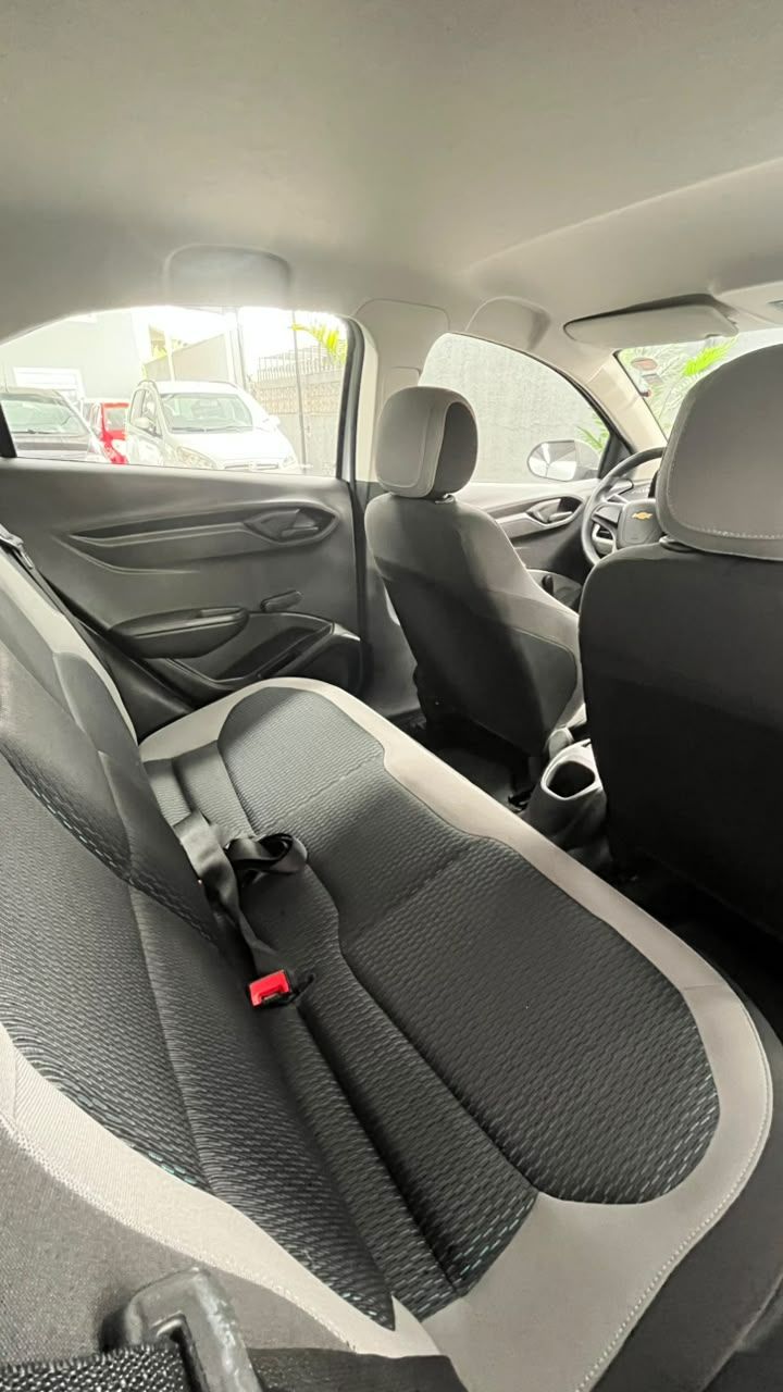 ONIX HATCH LS 1.0 8V FlexPower 5p Mec. — foto 10