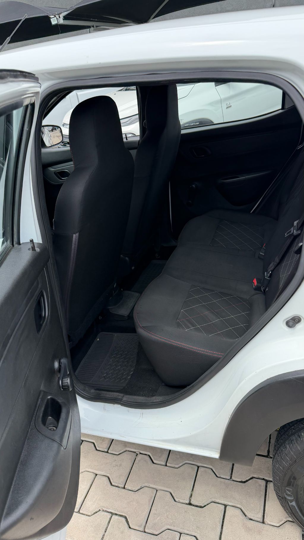 KWID Zen 1.0 Flex 12V 5p Mec. — foto 11