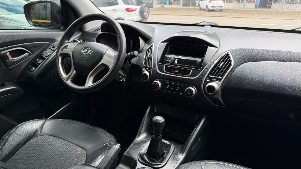 ix35 2.0 16V 170cv 2WD/4WD Mec. — foto 8