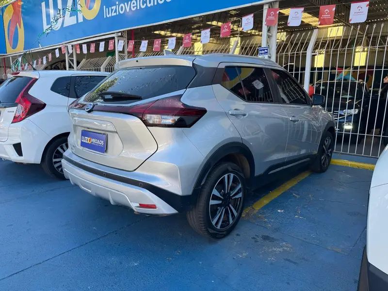 KICKS 1.6 FLEX ADVANCE CVT — foto 3