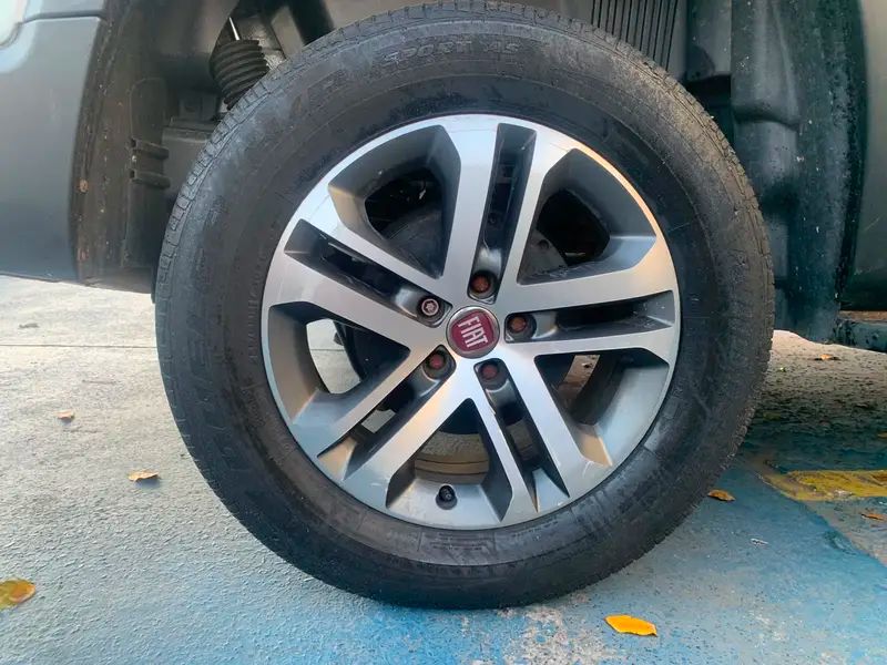 TORO 2.4 16V MULTIAIR FLEX FREEDOM AT9 — foto 10