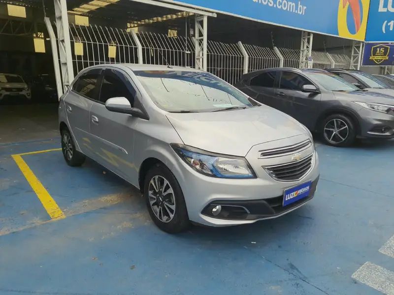 ONIX 1.4 MPFI LTZ 8V FLEX 4P MANUAL — foto 1